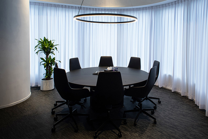 时尚黑白尤文图斯足球俱乐部亚太办公设计欣赏