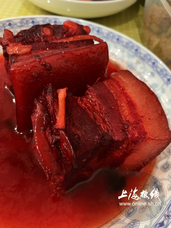 魔都100：结棍！一上午就卖完700斤酱汁肉沪老字号熟食店开81年排81年