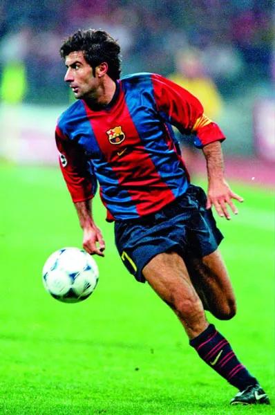 足球场激情战术,现役11人最强足球球员组成的阵容