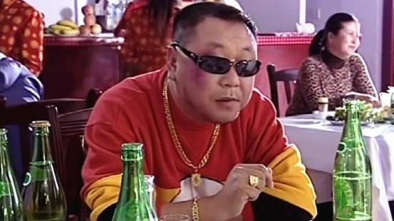 男生高级搭配配饰细节,简约穿搭男生适合戴什么配饰