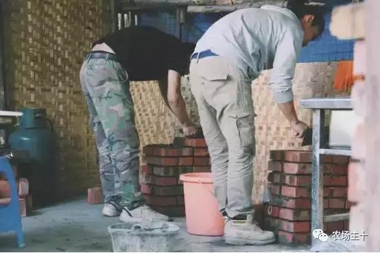 改造山野小院记录田园生活,花4万块钱改造的小院