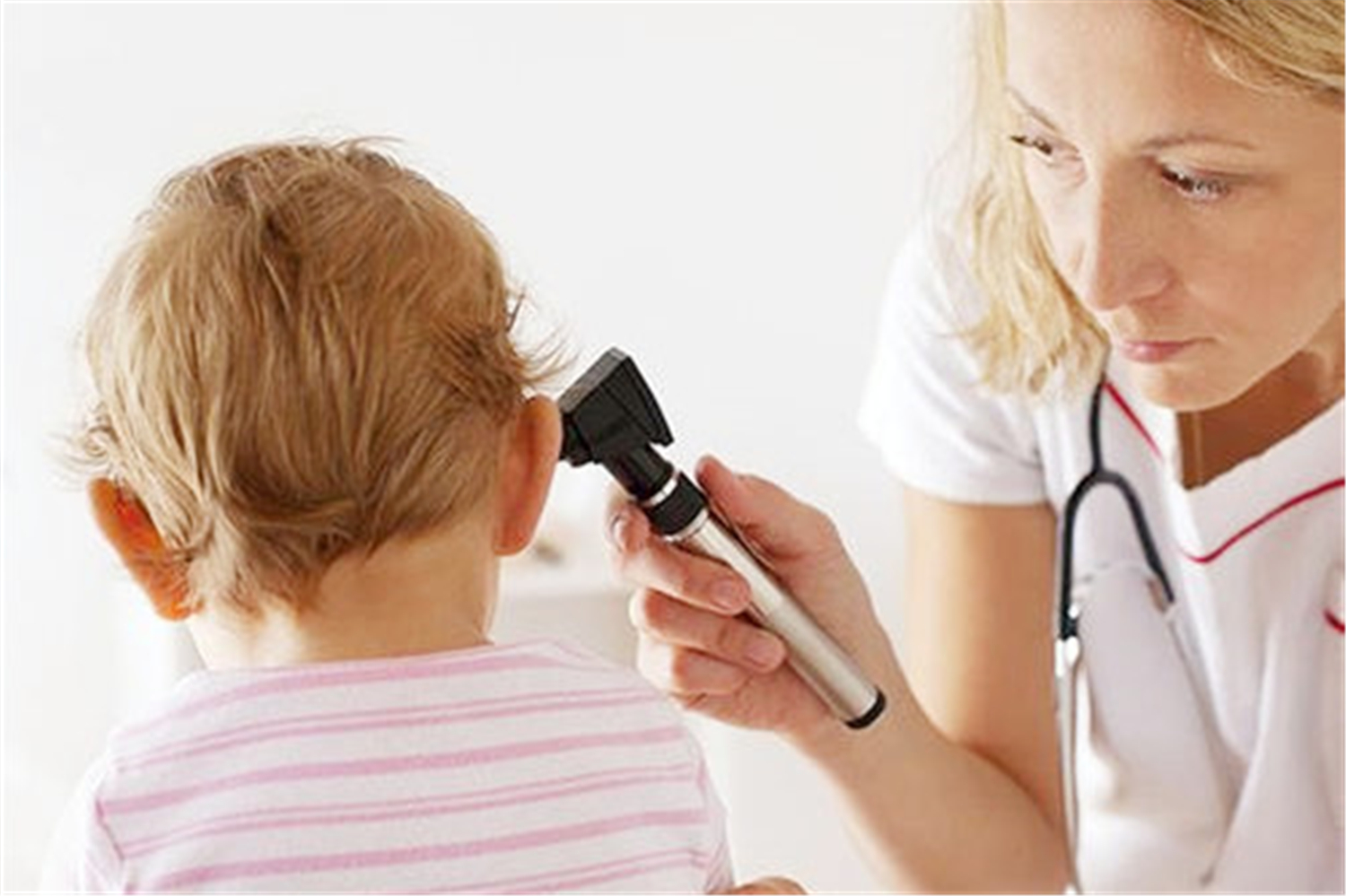 宝宝听觉的发展,宝宝的听觉有多灵敏