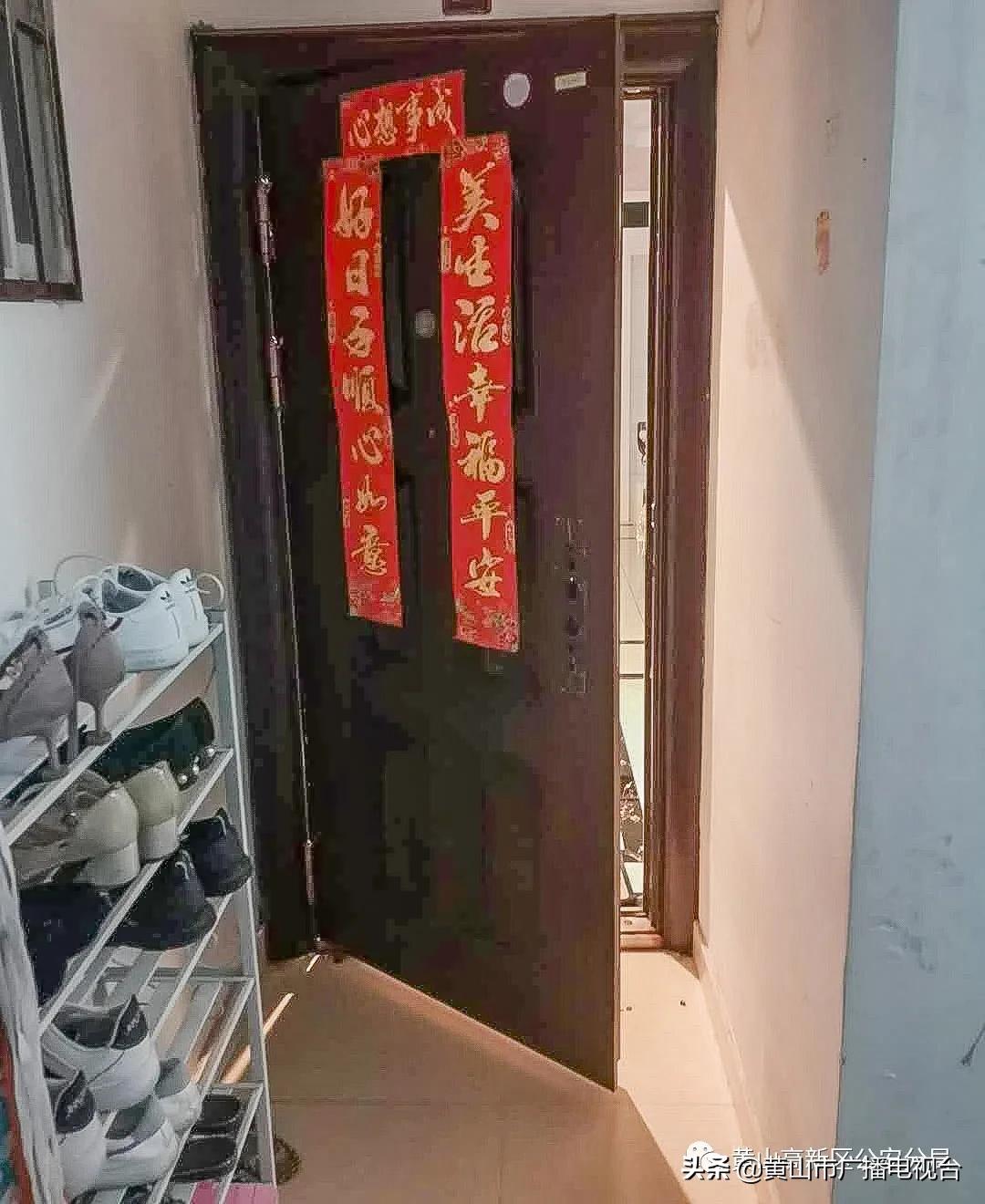 女儿家被撬锁,吓女儿一跳