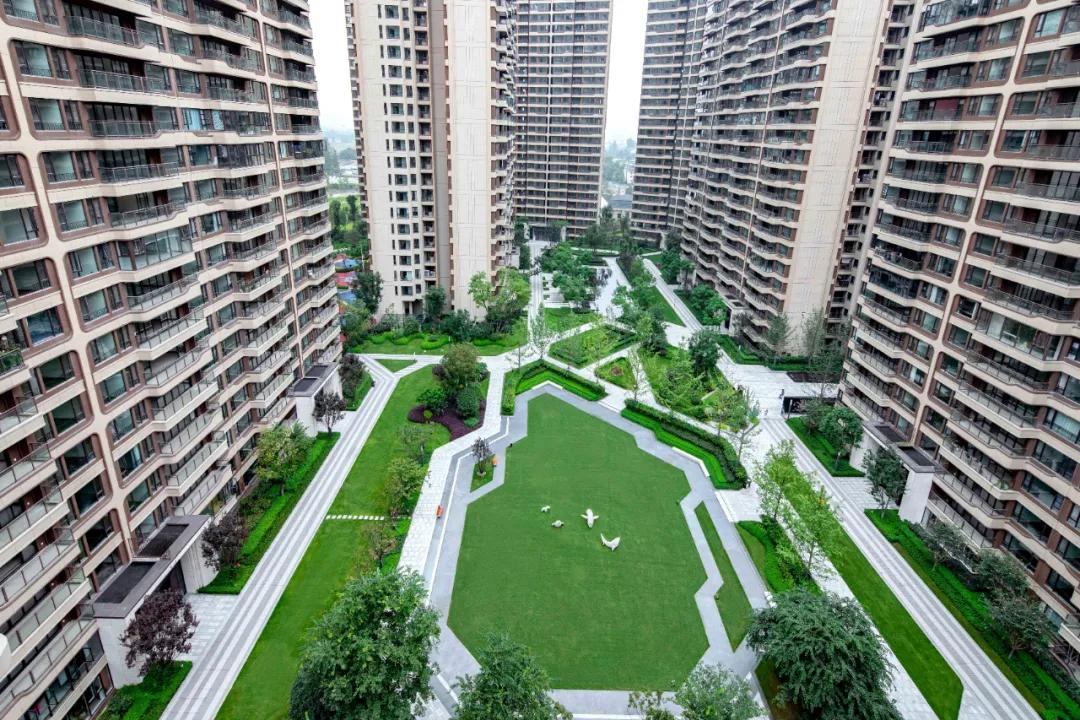 蓝光长岛国际精装房评测,蓝光长岛国际社区自住