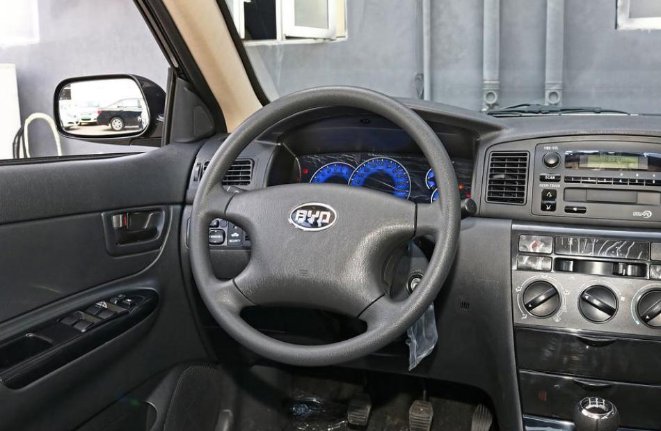 比亚迪f3自动挡2020款落地多少钱,5万左右性价比高的车推荐比亚迪f3