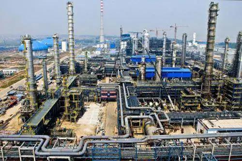 日本墓碑断货，新娘没婚纱穿，谁在为断供的“中国制造”买单？