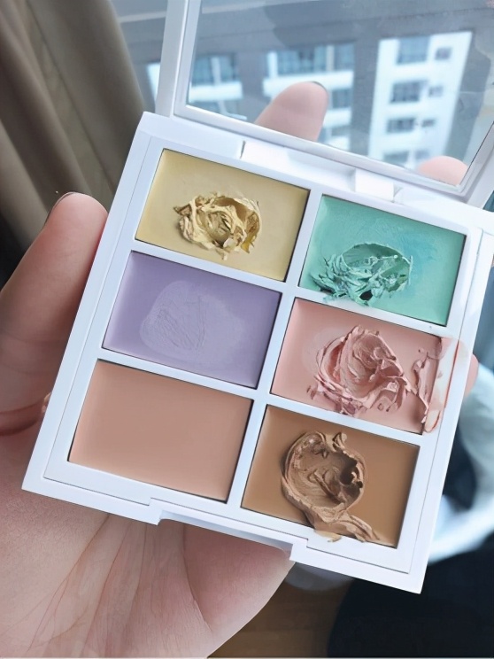 黑眼圈，痘印，*血丝红**？还在为这些问题发愁？遮瑕*法大**了解一下