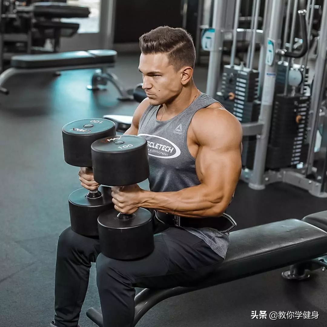 手臂练粗撑爆袖口8个动作,手臂练粗5个动作