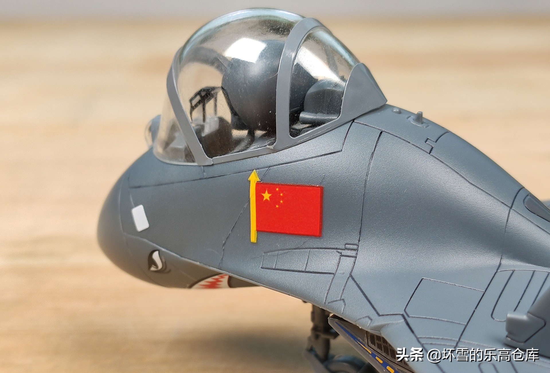 军模评测：行云模型Q版歼11战斗机