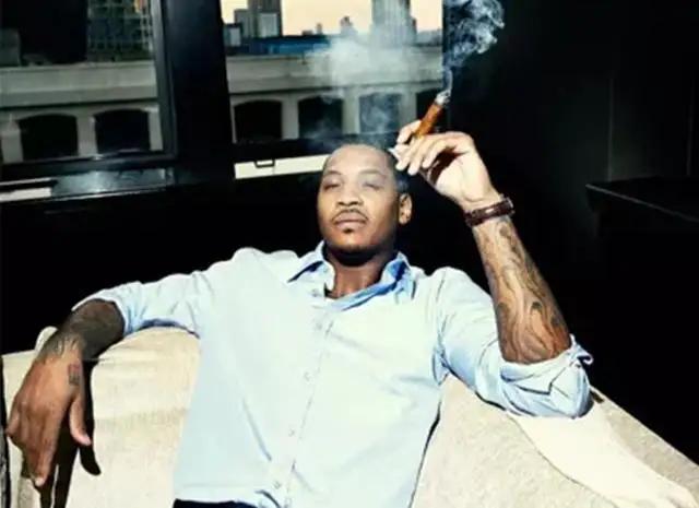 NBA球星抽雪茄谁最潇洒？瓜哥神似老大，亿万富豪KD却与气质不符