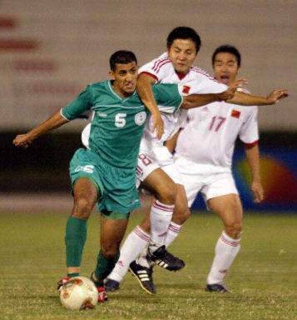 中国足球背后经济原因,国青拜金四少再聚首完整版