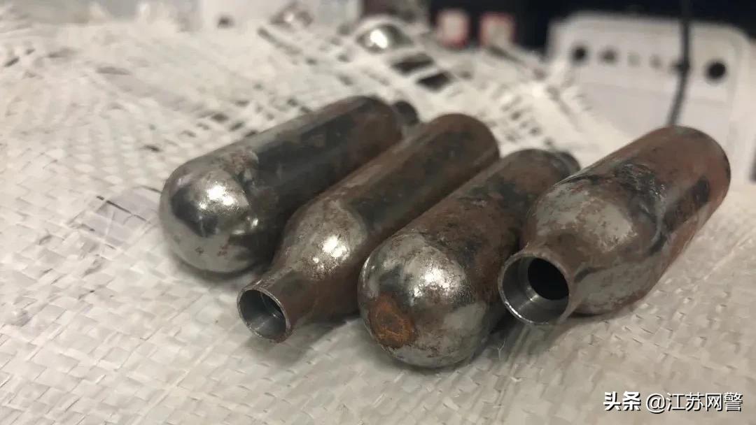 跑腿小哥深夜接特殊订单,深夜奇怪跑腿订单