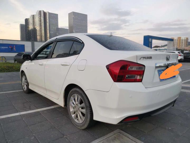 2014年本田锋范怎么验车,14年的车行驶证验车记录