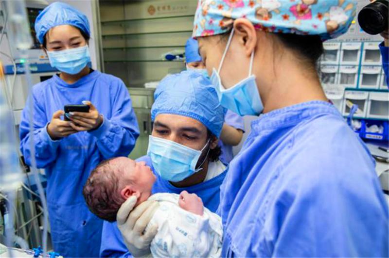 国足12强归化高拉特,国足有归化高拉特吗