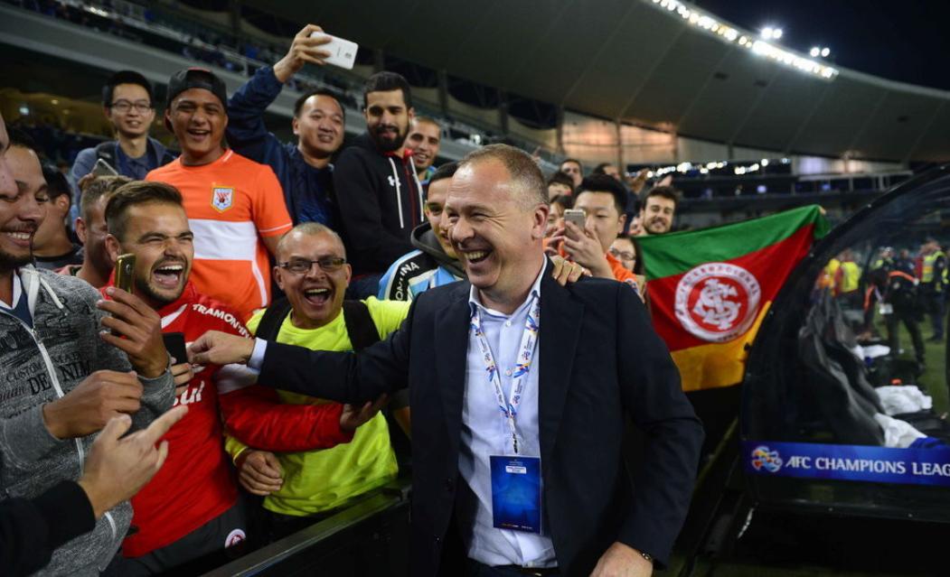 足球员对鲁能的评价,京媒评价鲁能足球队