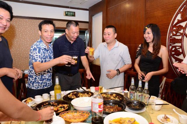 同学聚会找你借钱怎么办,同学找你借钱还欠款