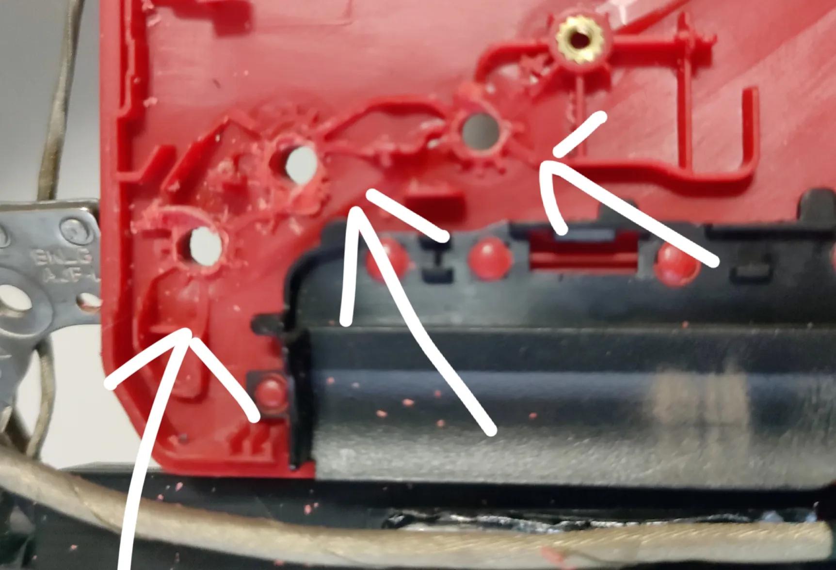 飞行堡垒转轴处开裂要去哪修,飞行堡垒自动修复