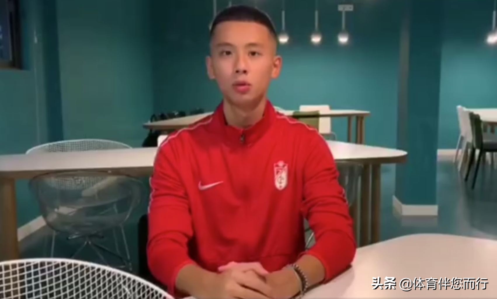 中国足球下一颗新星会是他吗？他坦言已经迫不及待想要奔向球场了