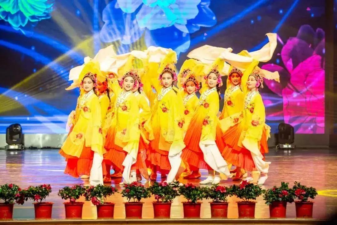 在你心中世界是什么颜色的,在你心中是什么样子的