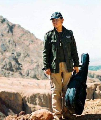 被那英嫌弃的刀郎如今怎么样了,曾被那英嘲讽的刀郎近照