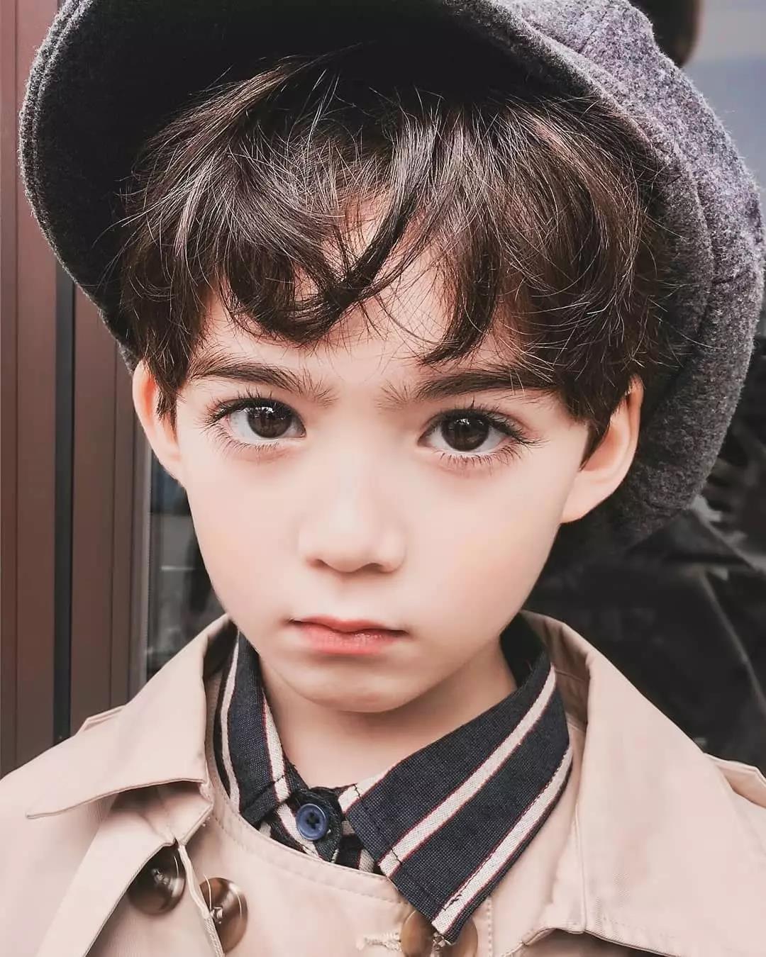 韩国神仙颜值小男孩,睫毛精小男孩韩国