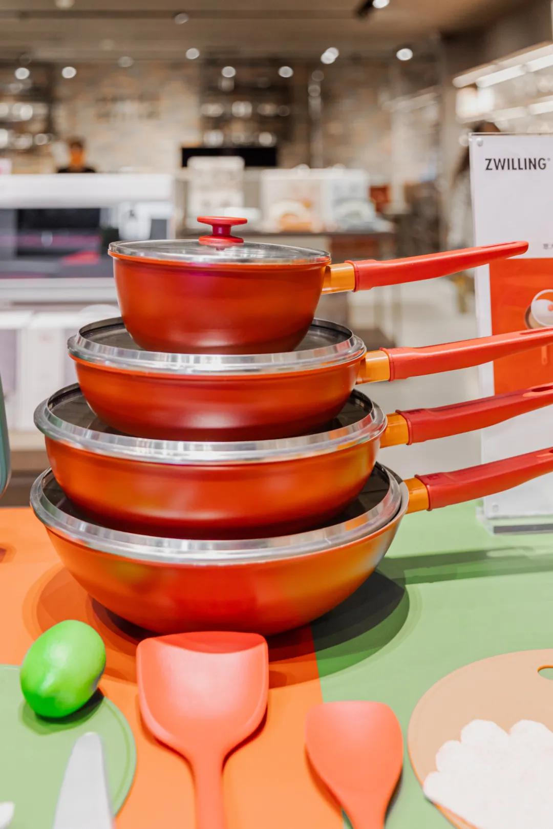 双立人亲友特卖会，想不到的超强折扣，爱不完的精美厨具