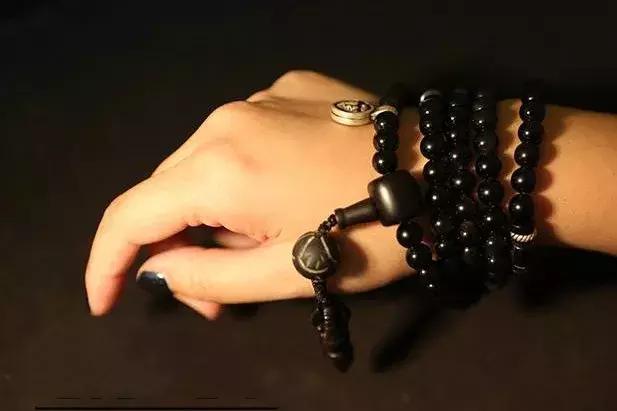 一招教你分辨老念珠,各种念珠详解