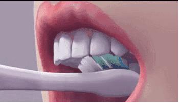 让孩子拥有一口漂亮的牙齿,0-6岁刷牙攻略让孩子拥有一口好牙