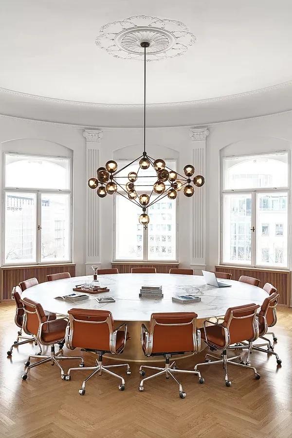 古典与现代，300㎡豪华办公空间