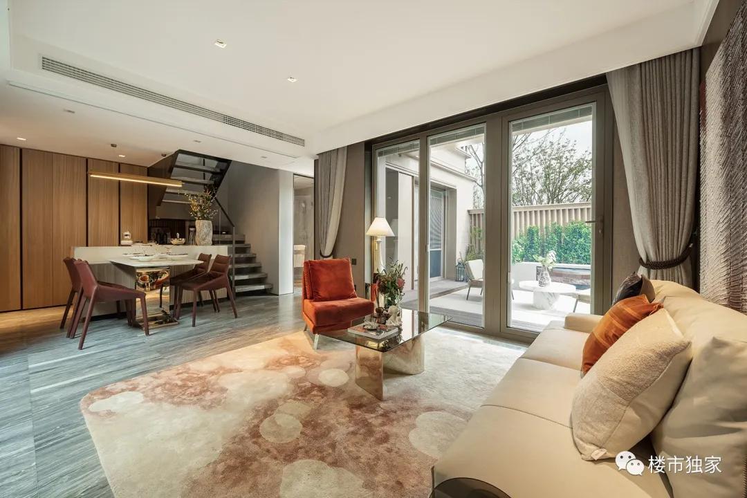 虹桥万科一线湖景房,万科145平叠墅