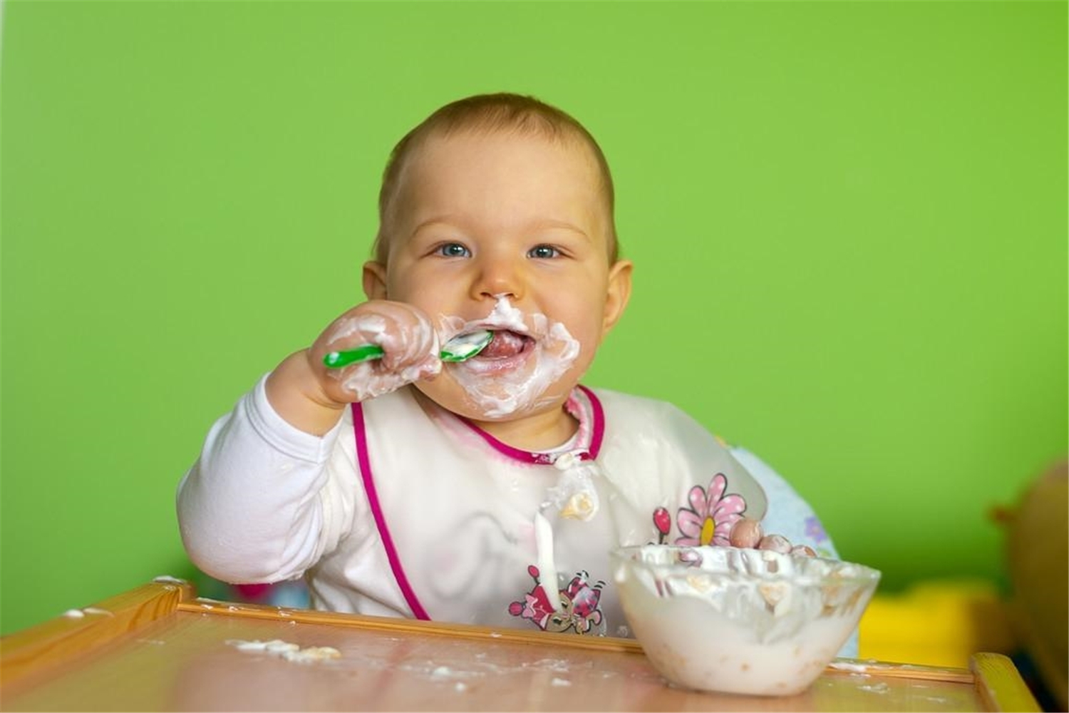 孩子不会用筷子,四岁孩子不会用筷子应该怎么教