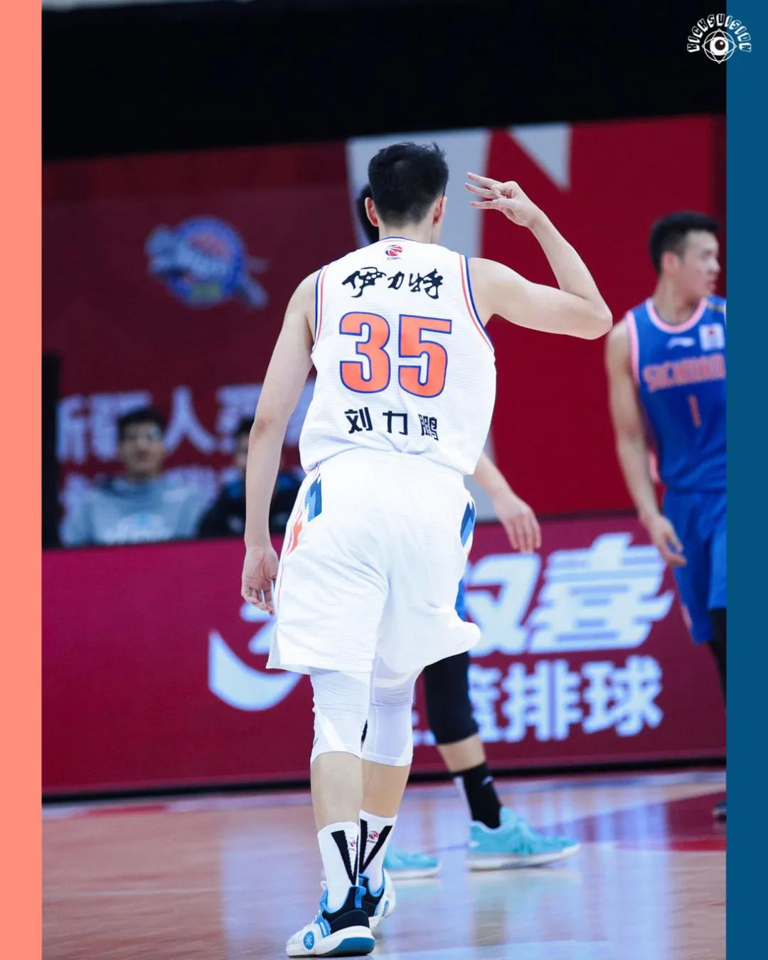 cba外援詹姆斯穿的什么鞋,篮球训练詹姆斯穿什么球鞋