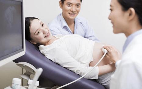 宝宝在左边胎动明显说明什么,胎动总是在左侧宝宝是什么姿势