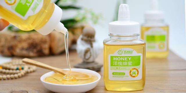 蜂蜜加什么洗脸能去黑头,蜂蜜美容方法去黑眼圈