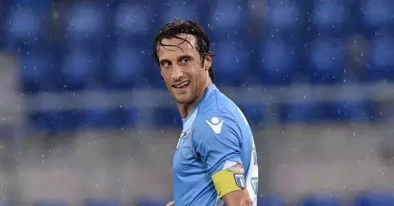 欧联鱼腩上门，蓝塔岂会手下留情！