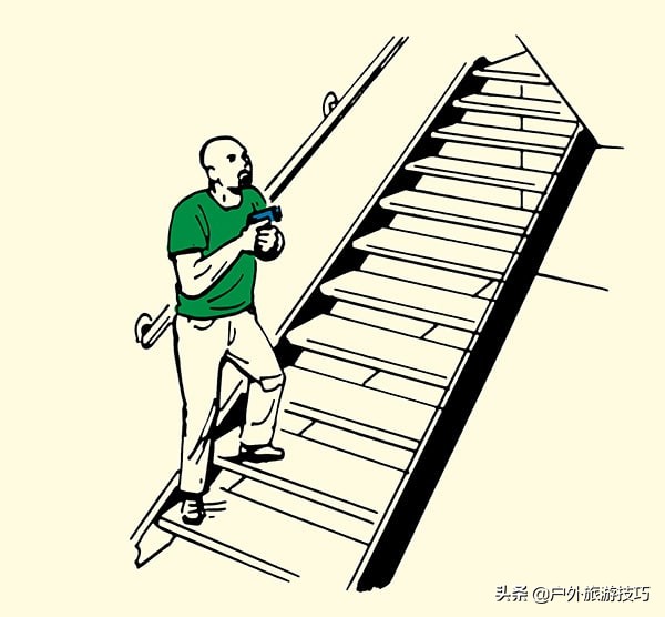 家里进了坏人怎么对付,家里进贼的小妙招