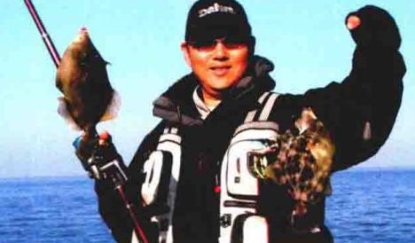 「日本专业海钓入门投钓书籍」熟练钓友投钓钓点海礁