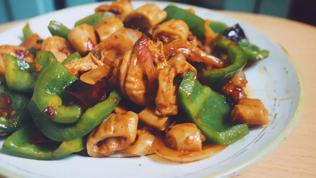 烧的肥肠怎么又软又大个,干锅肥肠最完美做法