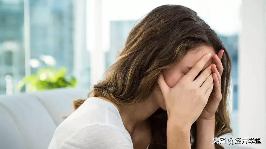 女朋友来大姨妈疼得厉害怎么哄,女生来大姨妈怎么哄女友开心