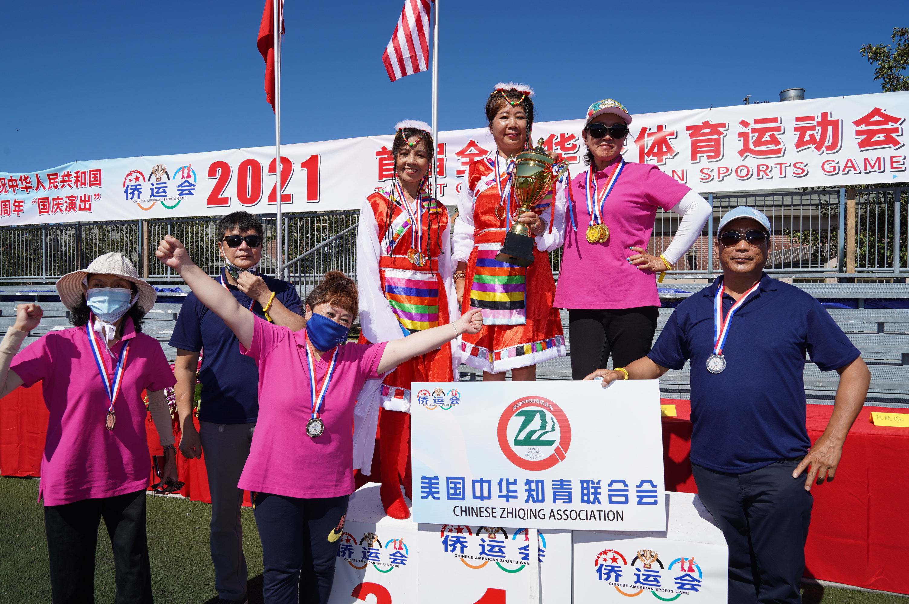 庆国庆70周年主题活动,庆国庆文艺汇演中国红