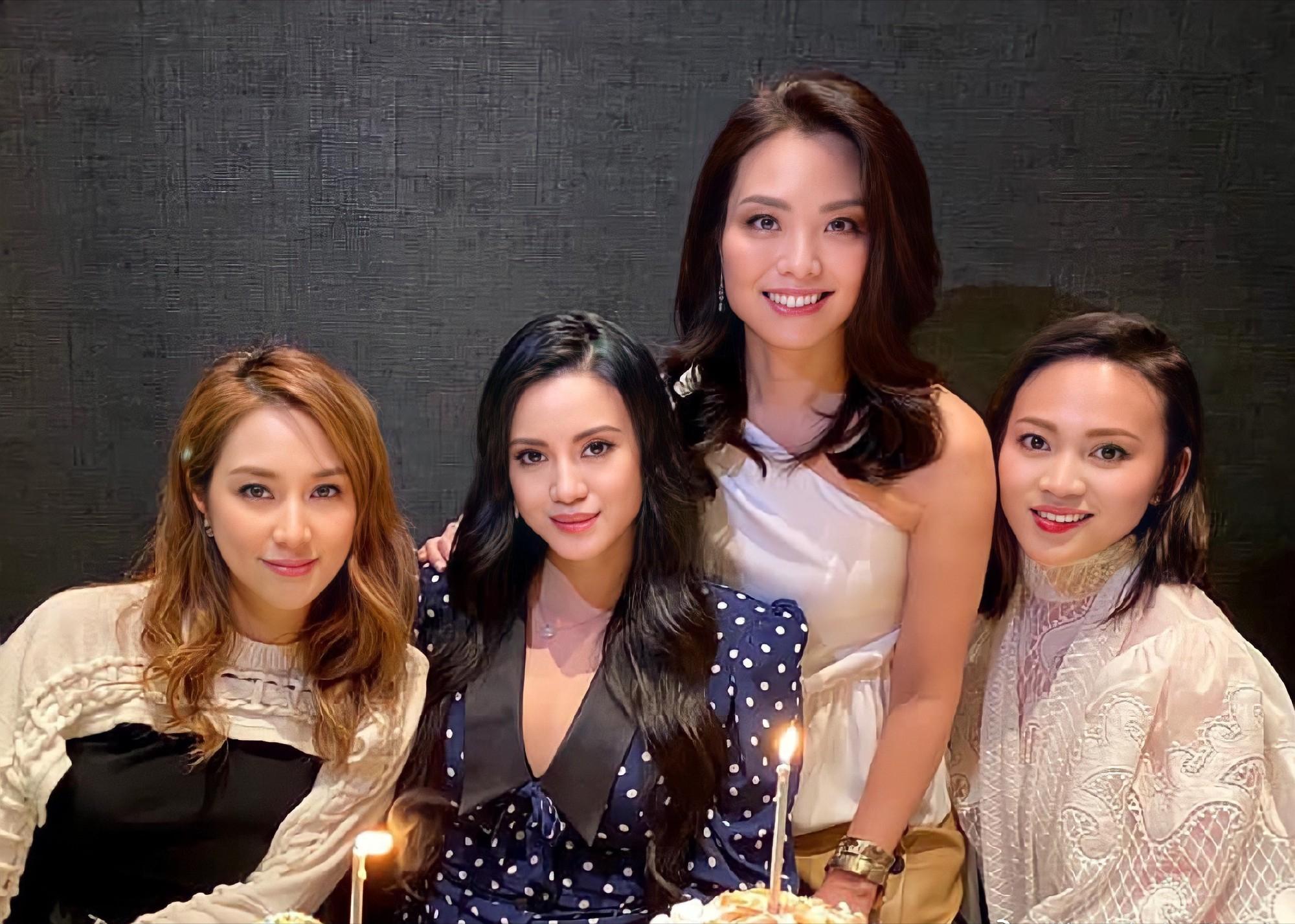 林恬儿和徐子淇谁更有钱,徐子淇红衣走红毯