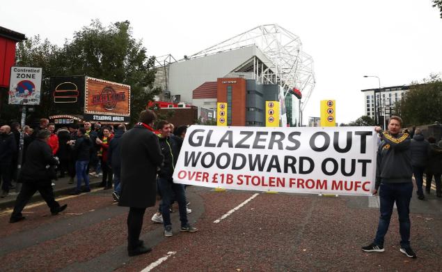 英国足球流氓又来了！企图点燃曼联副主席房子，威胁称：下地狱吧