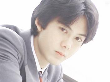 狂过陈冠希，18岁他艳绝亚洲：没有人永远年轻，但总有人仍然少年