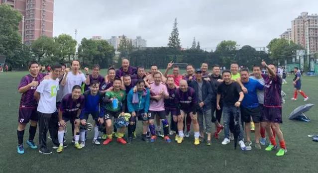 足球不仅仅是足球,中年人的足球已不仅仅是足球