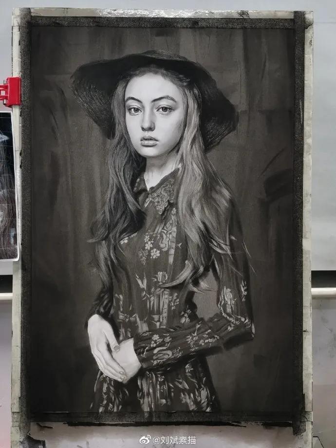 刘斌素描技法用的绘画材料,刘斌素描用的什么笔