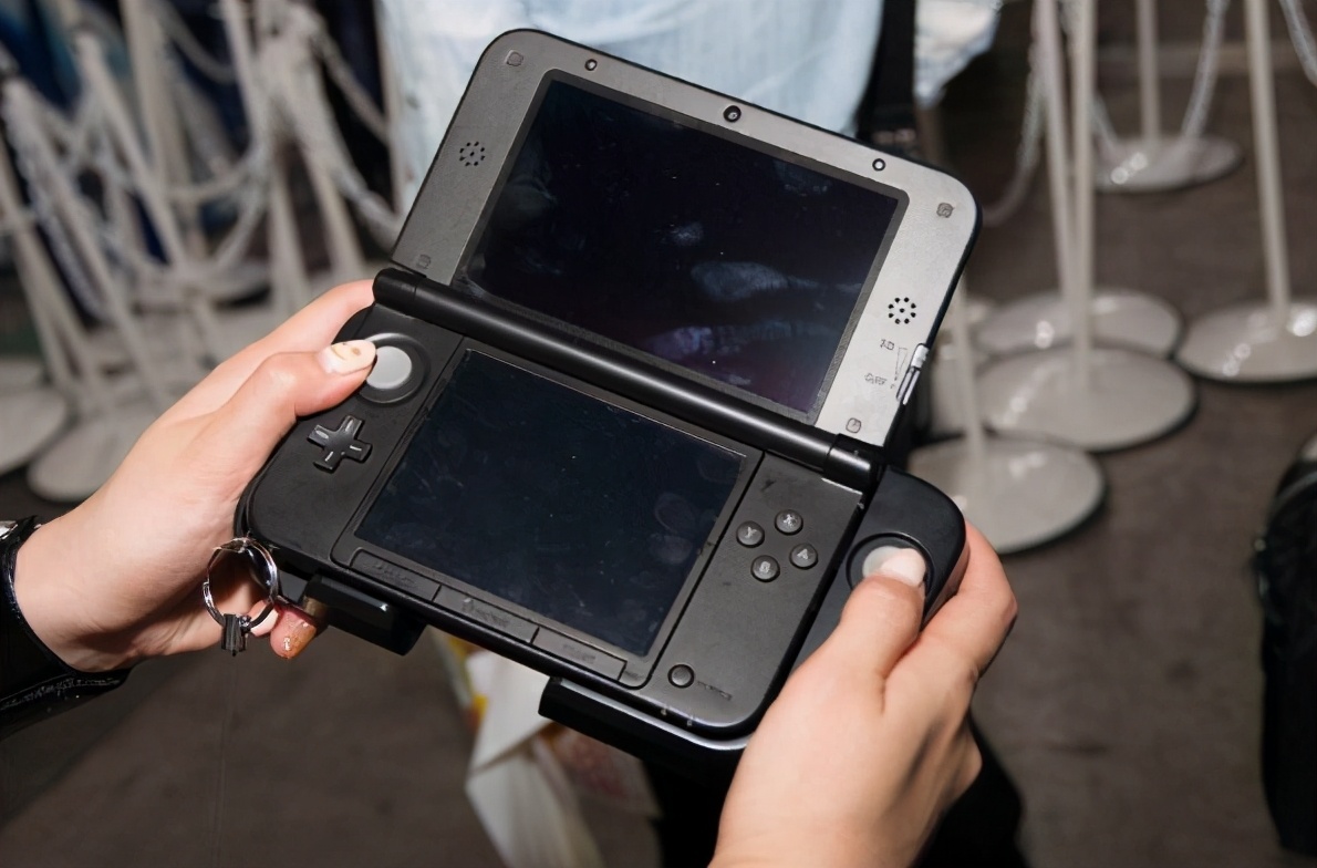 ns能玩怪物猎人吗,用joycon玩的多人游戏