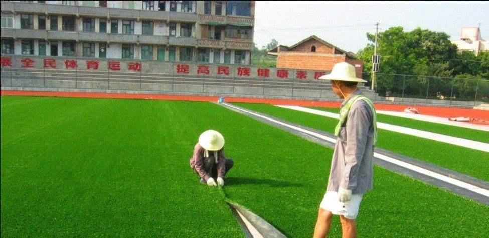 足球场上那些让人惊讶的地方,足球场上存在感最低的球员
