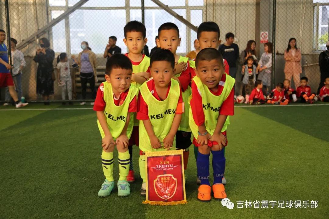 快乐童年，足球相伴！——震宇足球俱乐部“超级比赛日”精彩瞬间