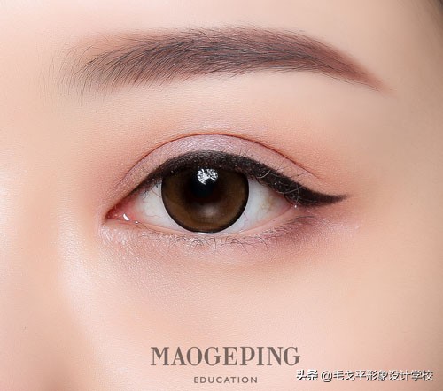 简约又特别的日常眼妆,干净又有层次感的眼妆