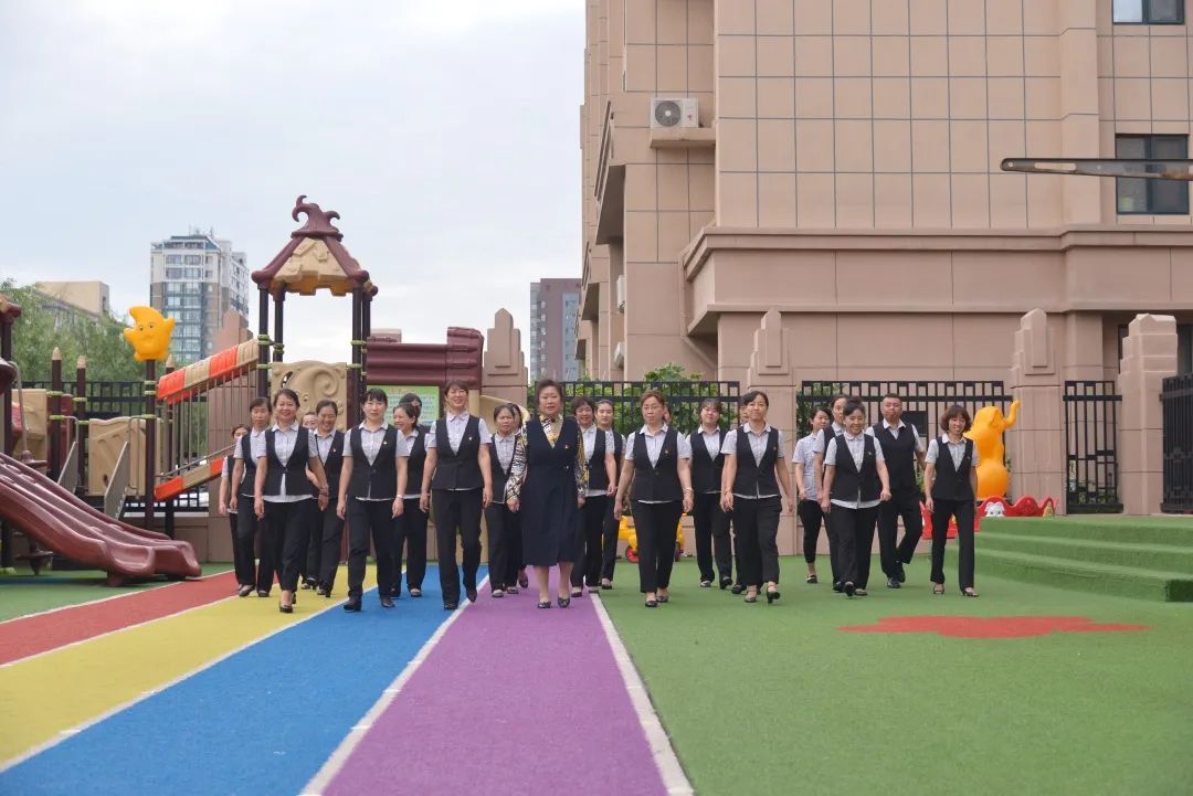 「长拖资讯」初夏绽放——老师把幼儿园的夏天和思念“打包”给你